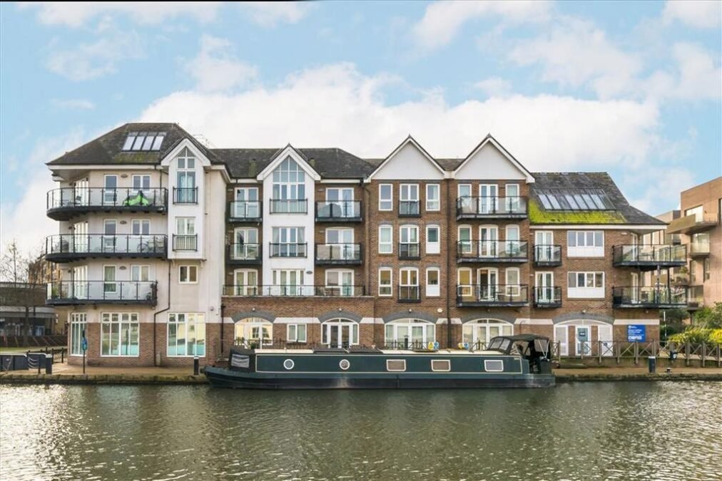 durham wharf brentford